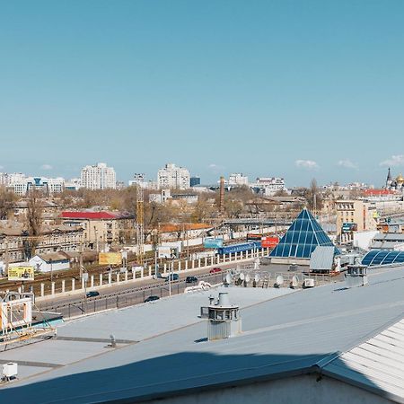 Апартаменты С Двумя Спальнями В Центре Города โอเดสซา ภายนอก รูปภาพ
